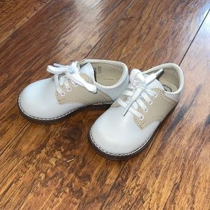 Footmates leather dress shoes